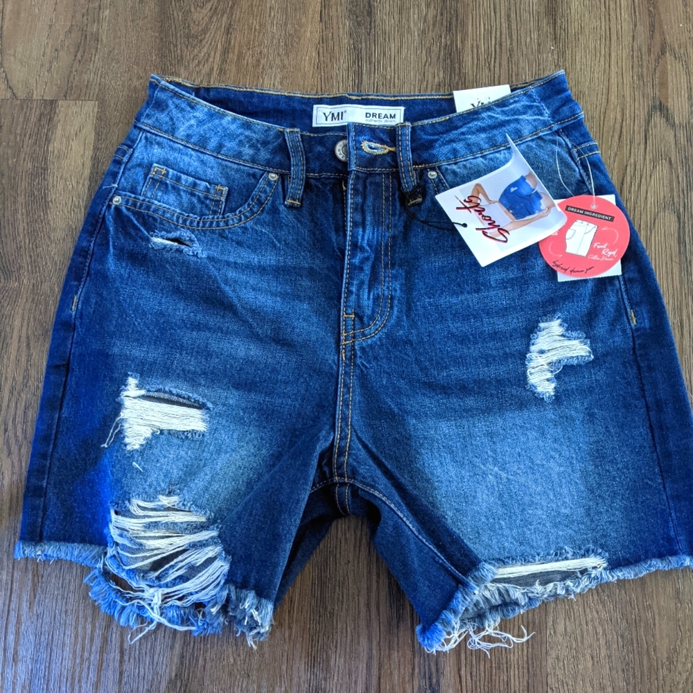 Distressed shorts